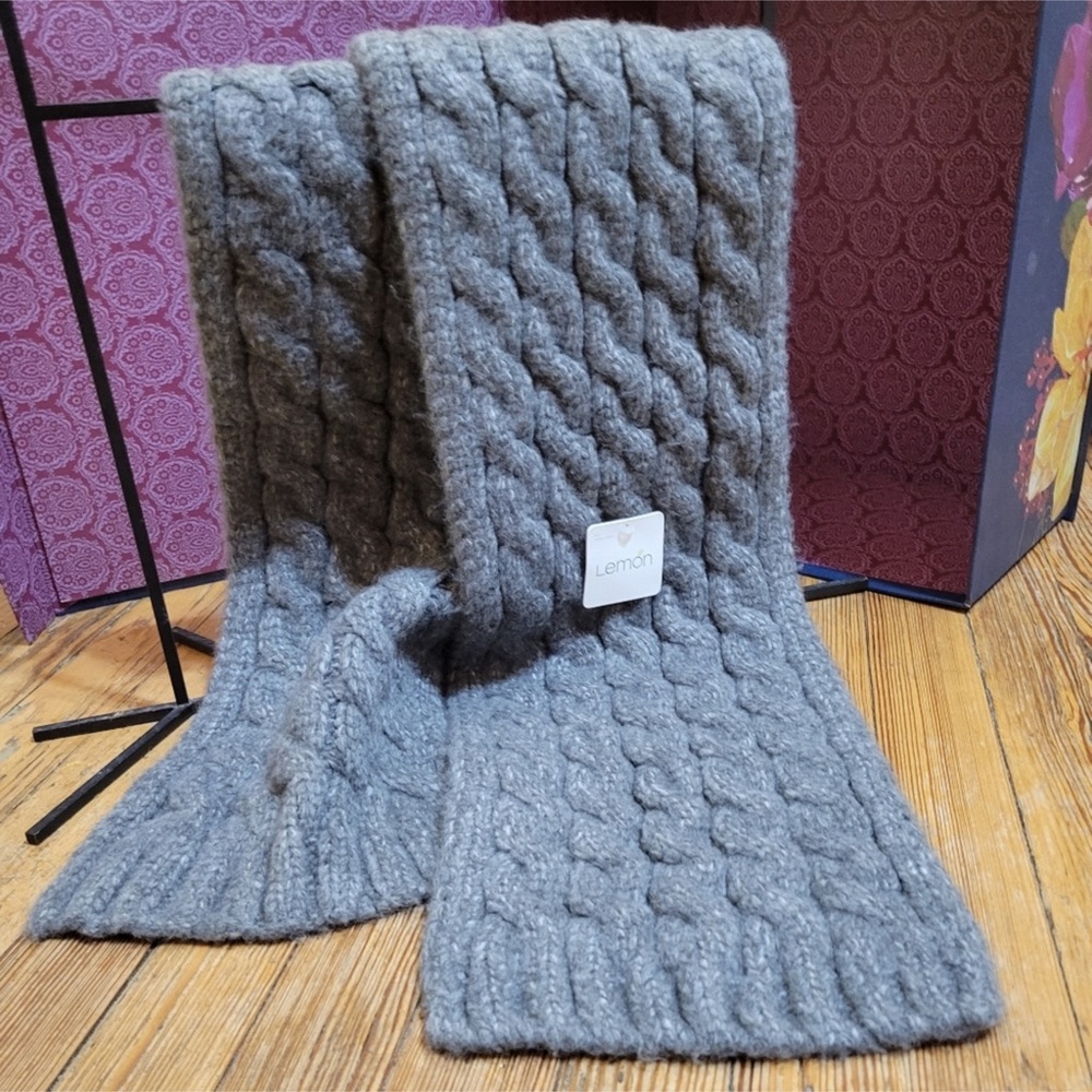 Lemon Grey Chunky Cable Knit scarf